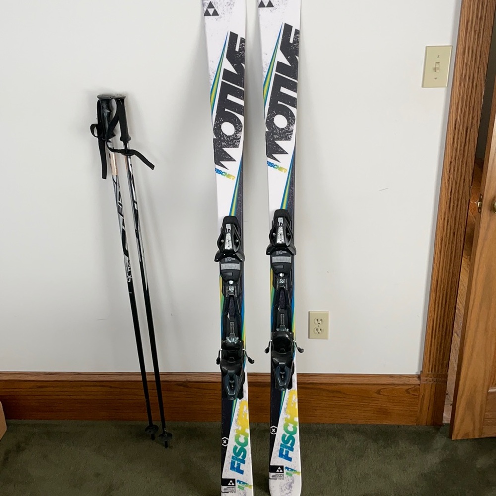 Fischer Ski Set w poles and Boots. Size 10.5 boots